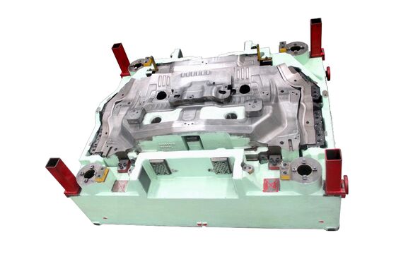 Kalite Otomotiv Metal Pres Üretiminde Kullanılan Üretim Konveyör Pres Kalıbı fabrika